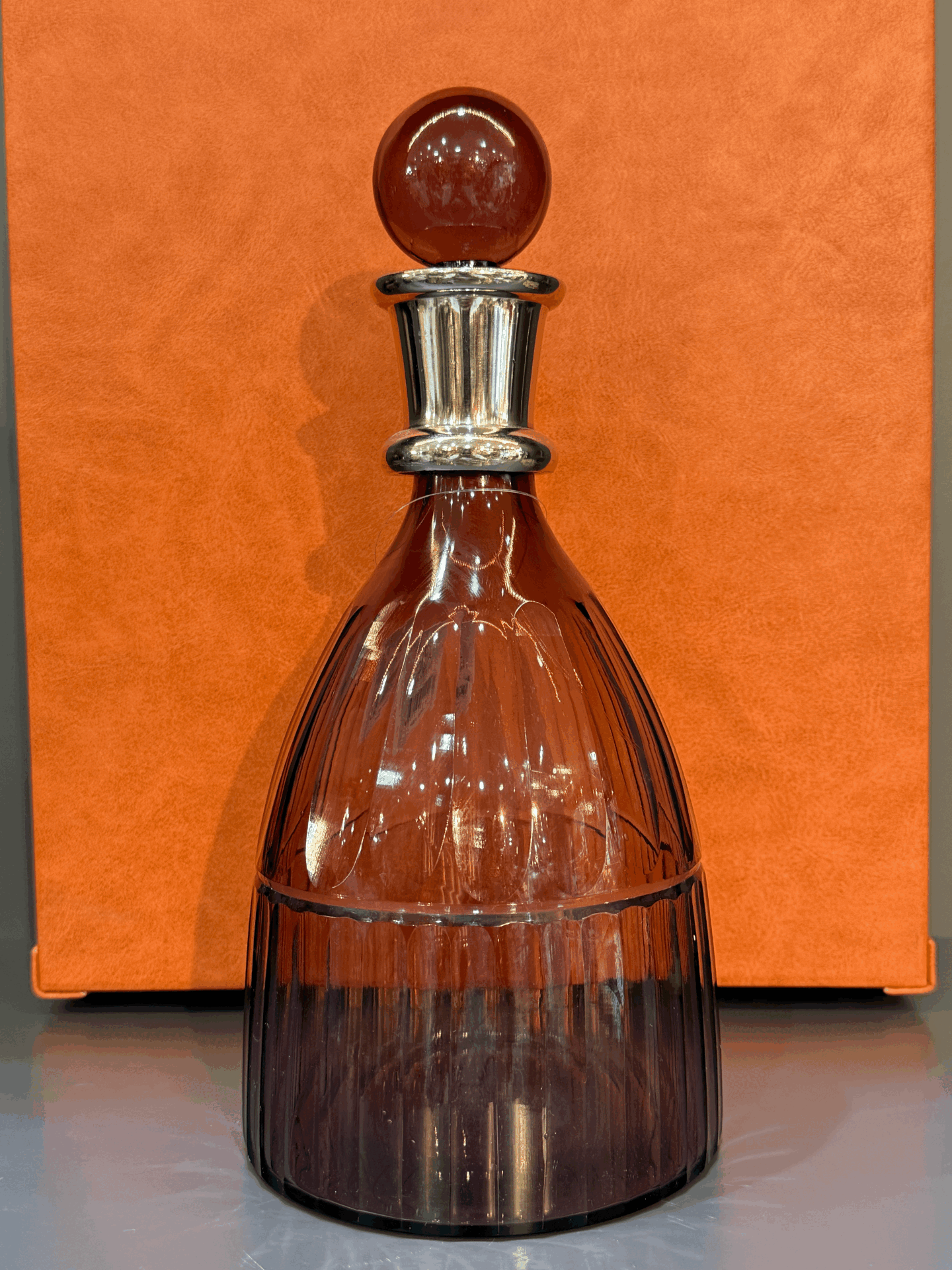 LAMADORE FANUS SHAPE PURPLE COLOR BOTTLE