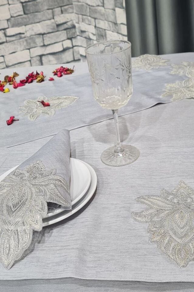 LOTUS Gardenya Lux Köşe Dantelli Masa Örtüsü 160*260 Gri